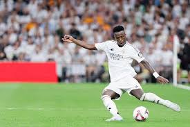 马赛成为第四家欧冠50胜法国俱乐部，前三家是巴黎、里昂、摩纳哥